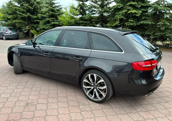 Audi A4 cena 42900 przebieg: 230000, rok produkcji 2012 z Radom małe 154